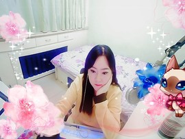 ♋吃土中的潘潘♋主播照片