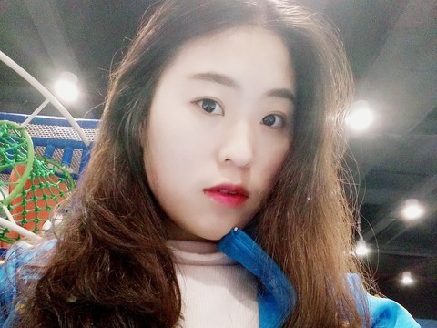 青春都喂了狗c海报