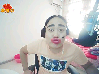 《無聊來看看》的主播照片