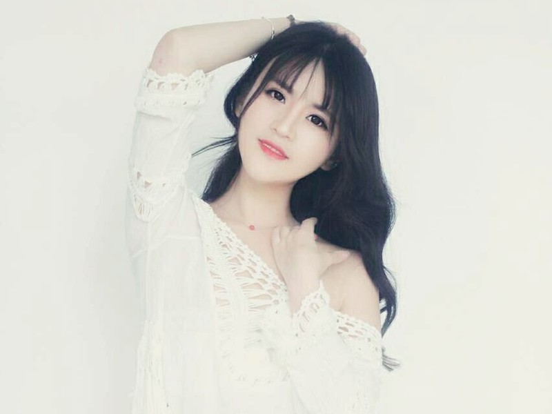 🌸花朵的主播海报