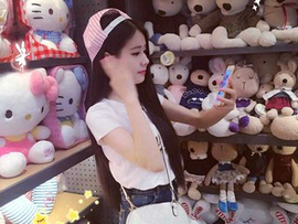 落叶枫辉__欣然主播照片