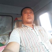 革命小酒t海报