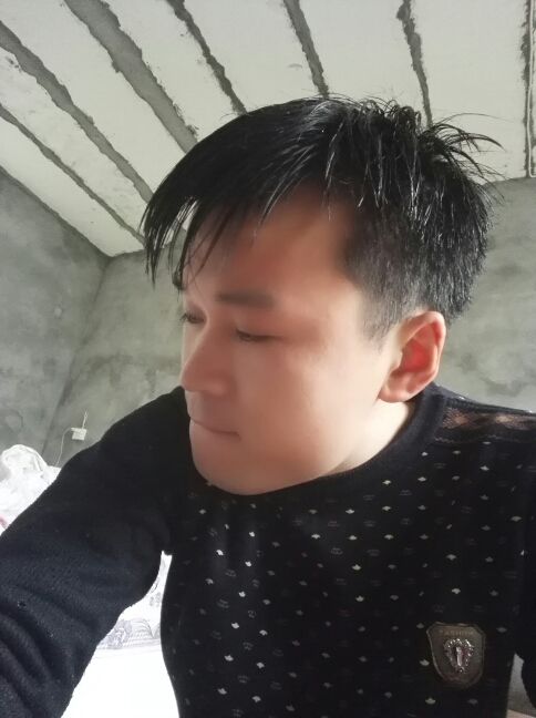 黄俊贤36s的主播照片