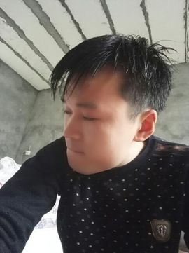 黄俊贤36s主播照片