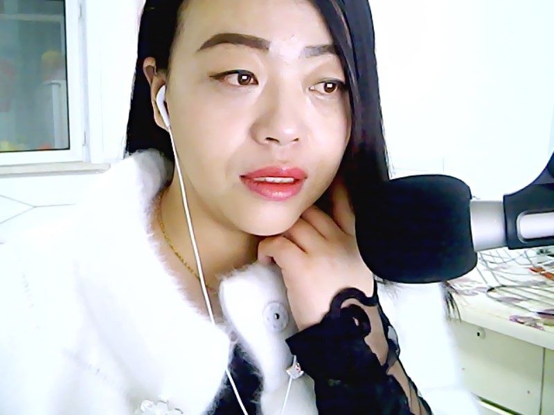 艳阳天!z的主播照片