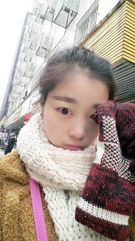 四川宝宝周周主播照片