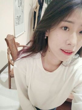 毁歌瑶主播照片