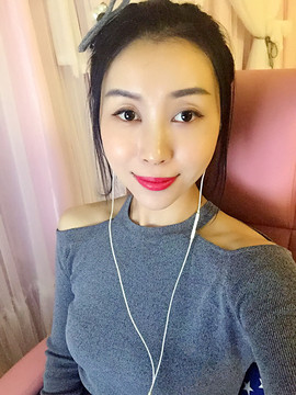 魅舞丶莹小莹主播照片