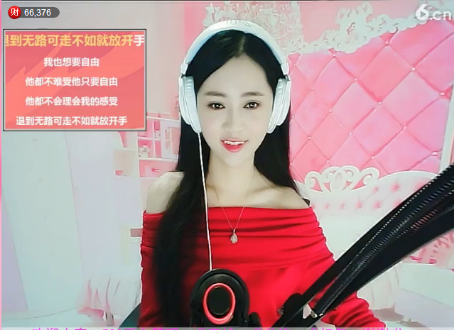 风中的风铃的图片