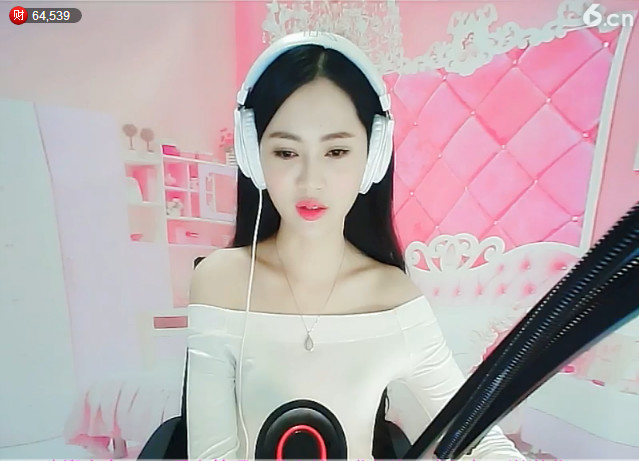 风中的风铃的图片