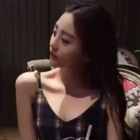 寻水肉肉的主播照片