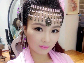 眸子眼神的主播照片