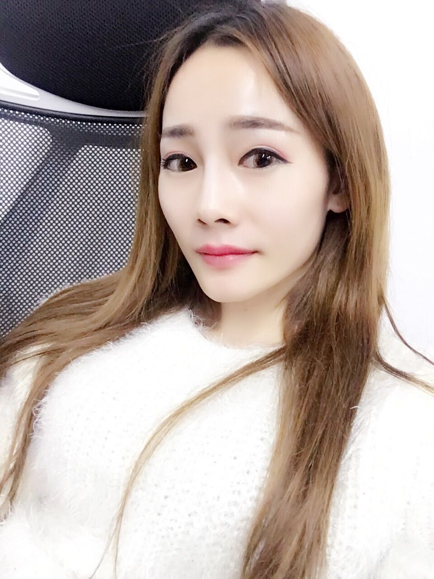 小钰儿么么哒的主播照片