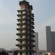 梁富b