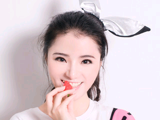 淡定结果的主播照片