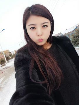 九小九，主播照片