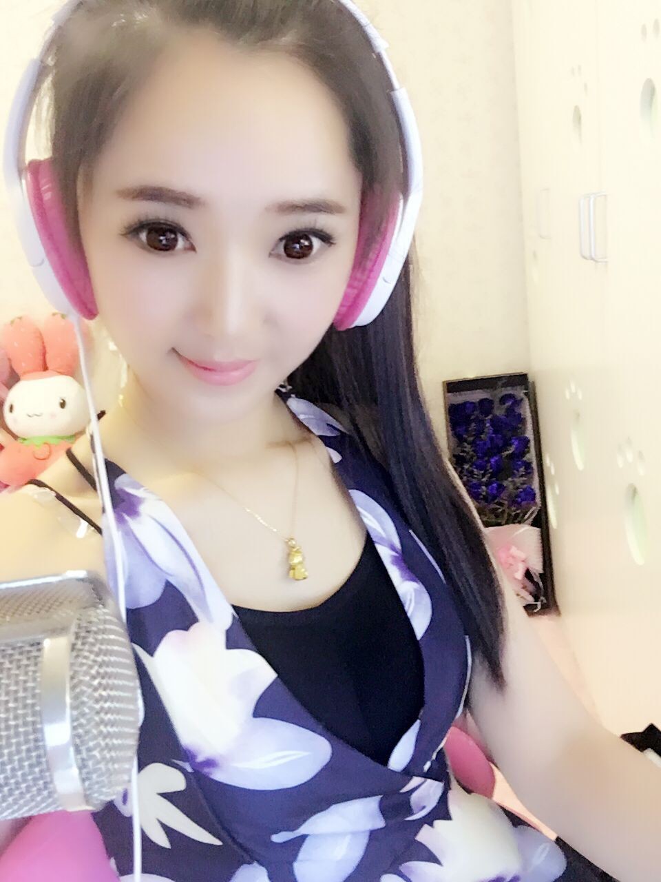 风中的风铃的图片