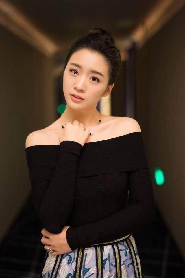 风中的风铃的图片