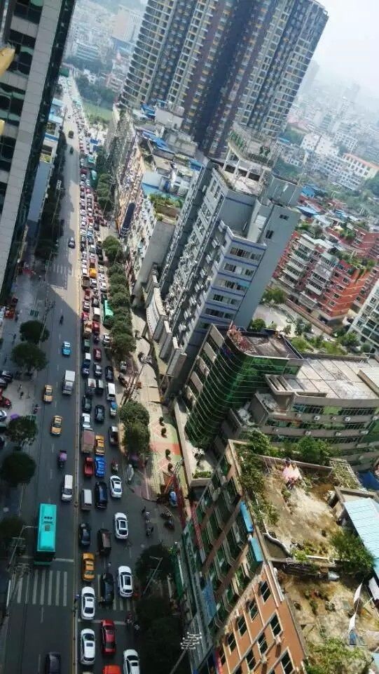 风中的风铃的图片