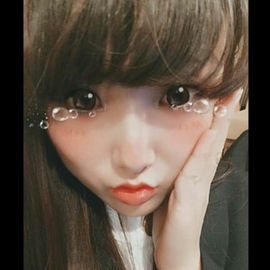 A。℉尛婷主播照片