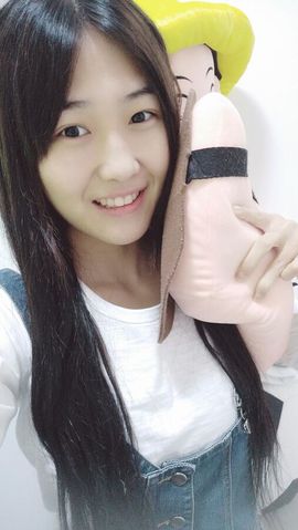 小懒懒~主播照片