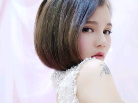 艾璐：龙神哥主播照片