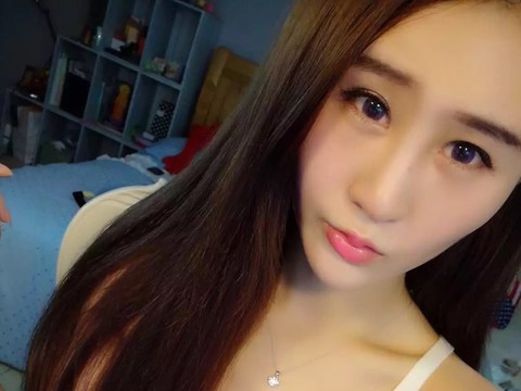 ✿饶子漫海报