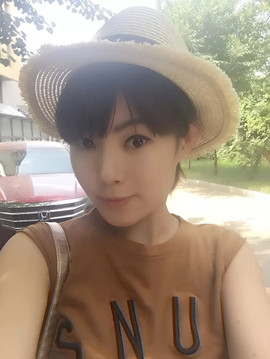 小美欣儿主播照片