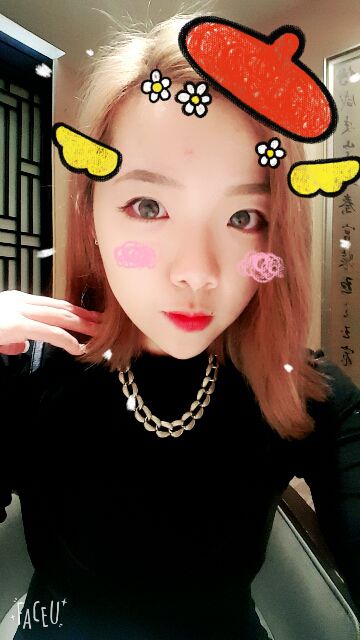 女票王大耍儿的主播照片