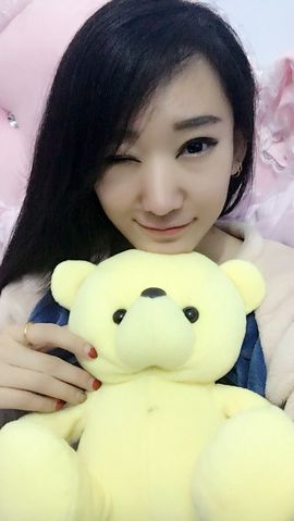 萌萌咳嗽休息主播照片