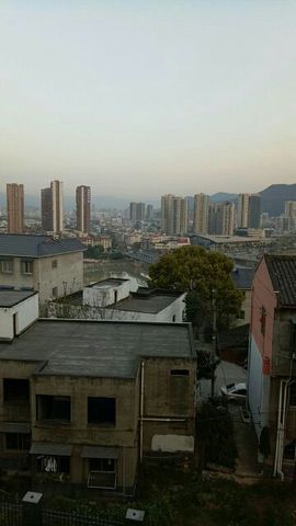 YE，浮沉主播照片