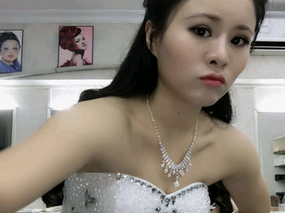 落叶残败的主播照片