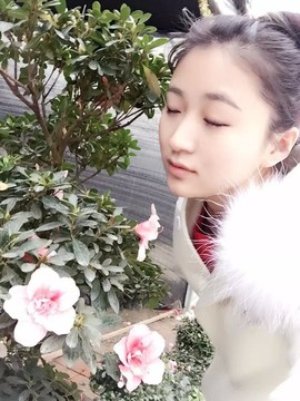 嵗玥蕪婧主播照片