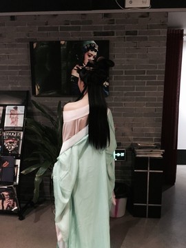 嵗玥蕪婧主播照片