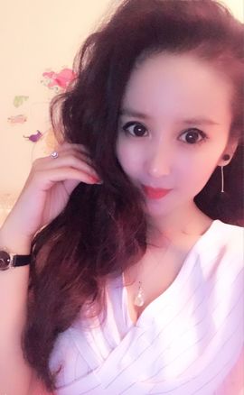 魅丽晴儿主播照片