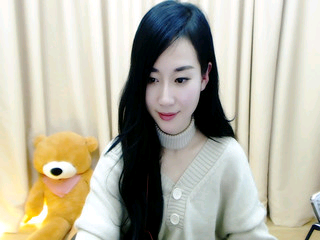 刘俊美主播照片