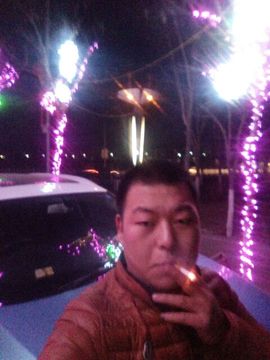 白亚亚主播照片