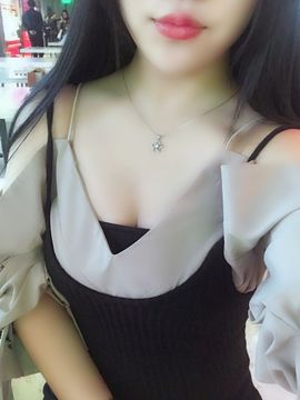 可儿💋主播照片