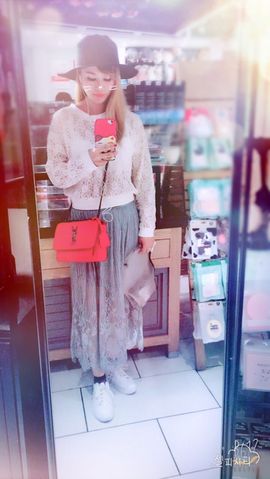 ღ寶兒ღ跑调王主播照片