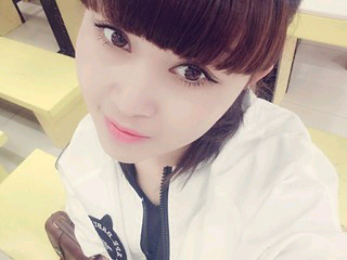 刘俊美主播照片