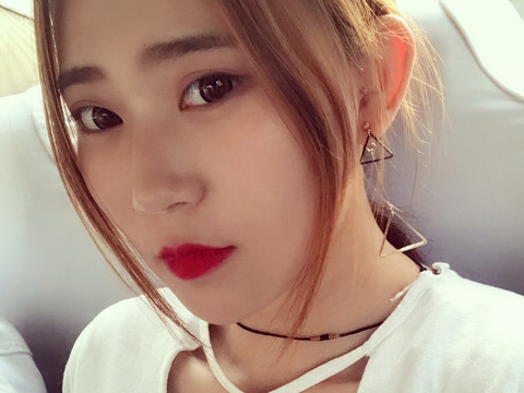 😌屈老板海报