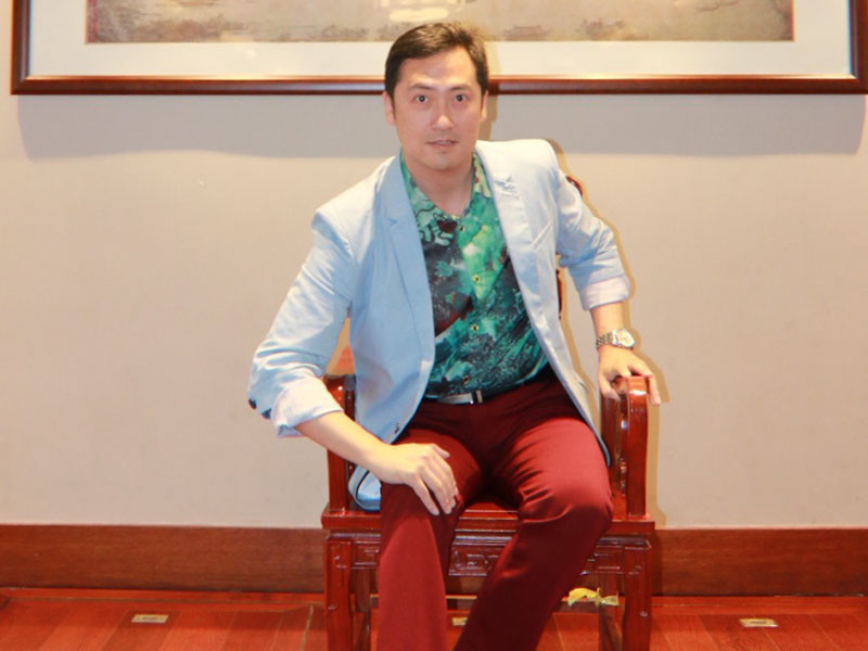 我.爱.男.闺.蜜的主播海报