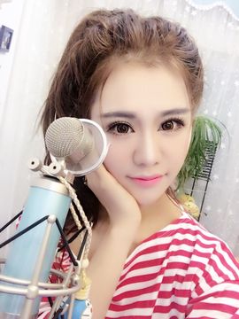 小溪8822主播照片