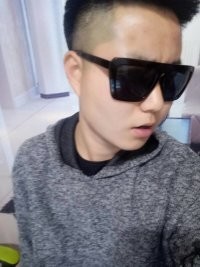 子浩努力升二冠主播照片
