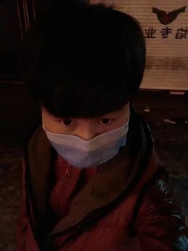 子浩努力升二冠主播照片