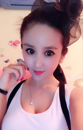 魅丽晴儿主播照片