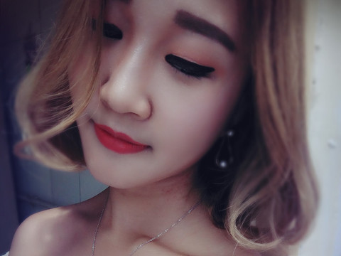╰❥二琪是个小仙女海报