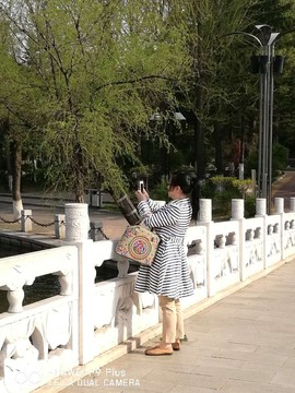 魅力女人唱民歌主播照片