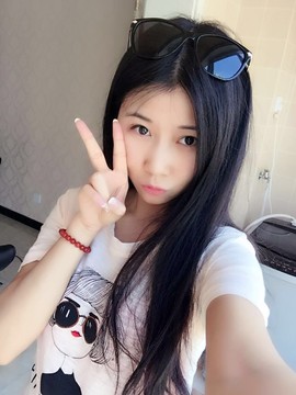 嘚瑟💗小辣妈主播照片