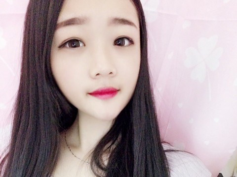 傲娇莹妹儿🌸海报